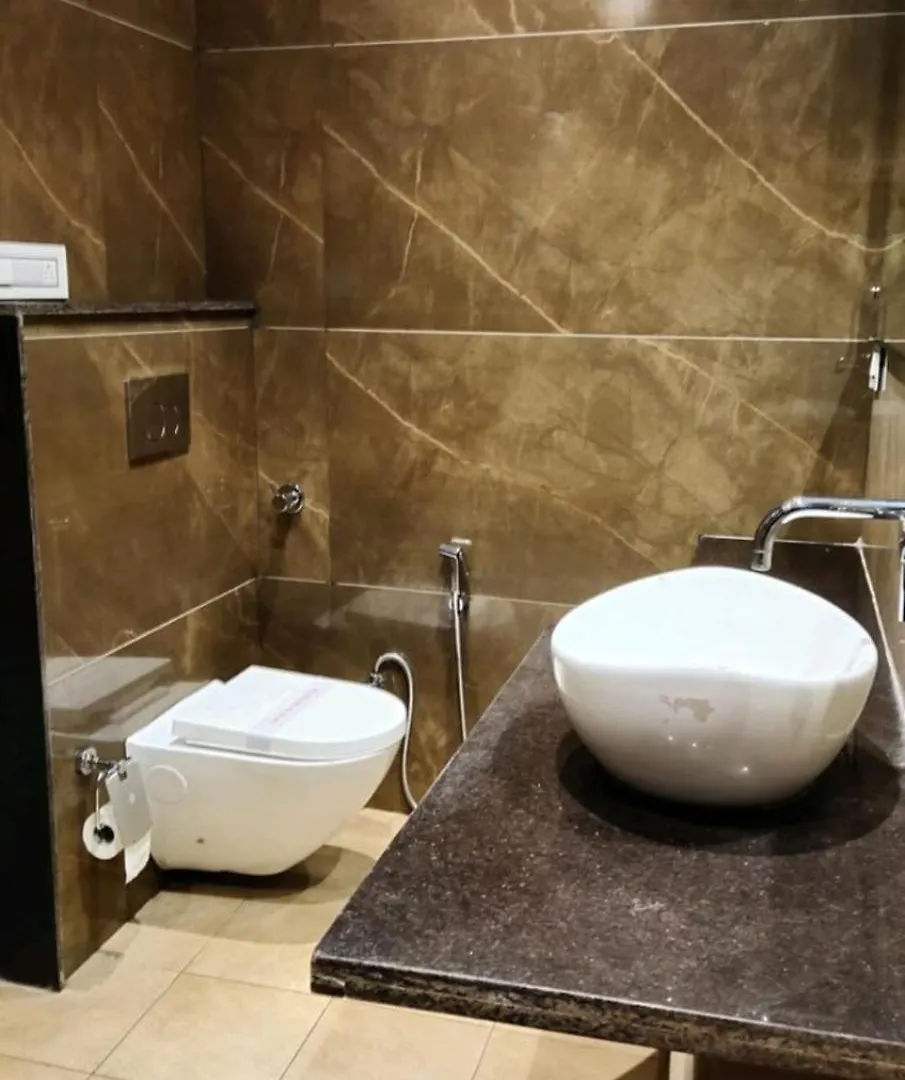 Hotel Pearl Wood Zirakpur